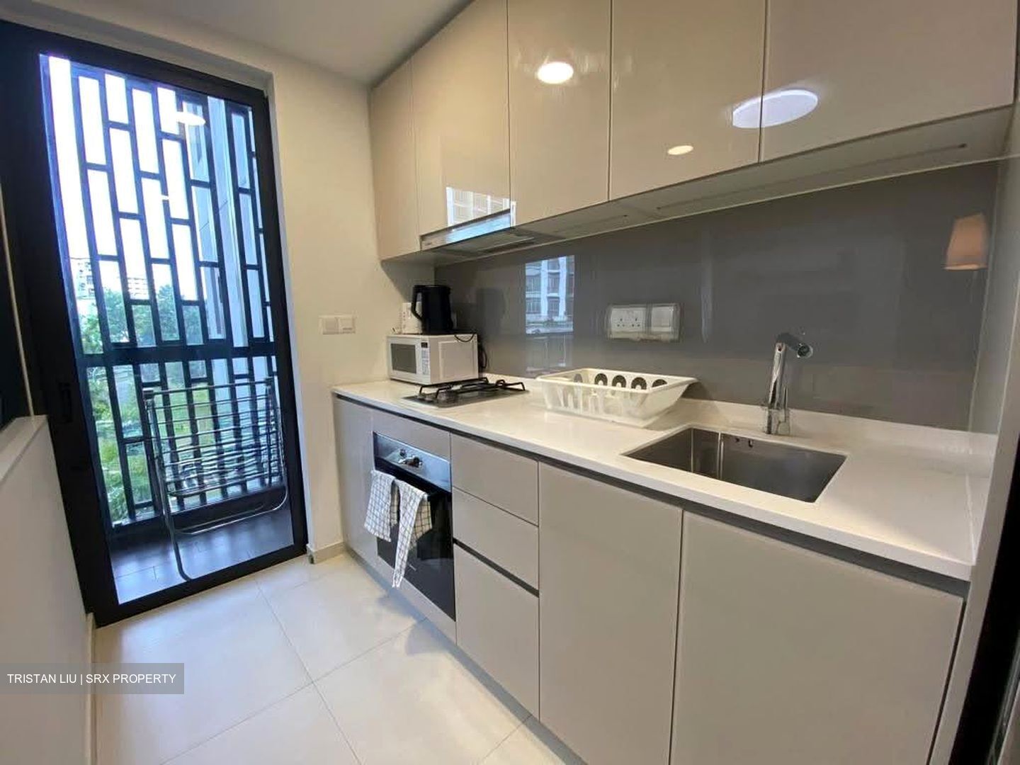 Lake Grande (D22), Condominium #561018401